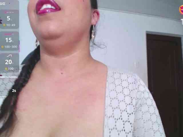 cristal-horny19 webcam