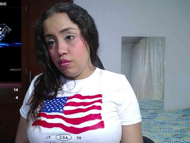 cristal-horny19 webcam