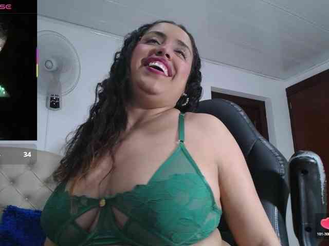 cristal-horny19 webcam