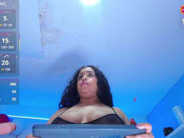 cristal-horny19 webcam