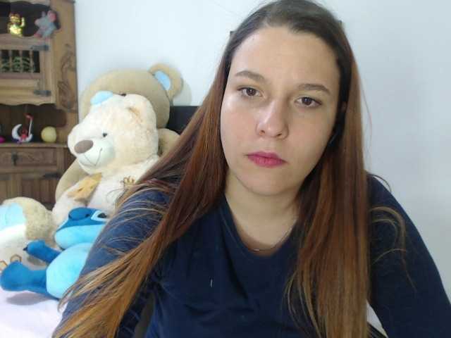 alexa-kiut's BongaCams show and profile