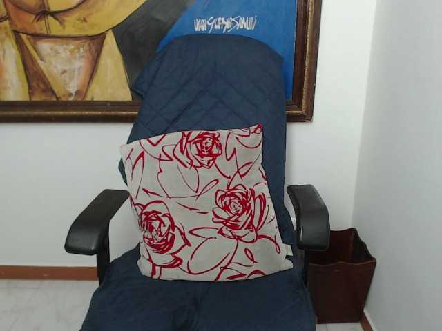 alexa-kiut's BongaCams show and profile