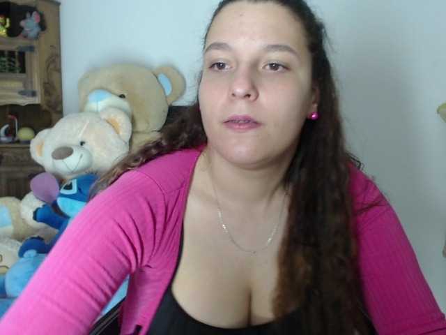 alexa-kiut's BongaCams show and profile