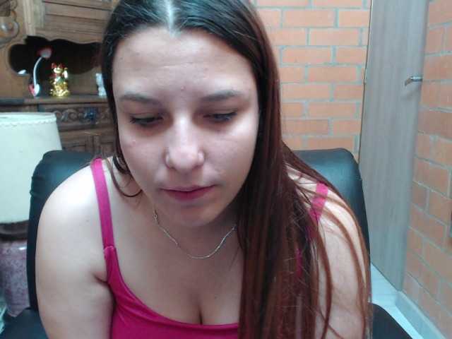 alexa-kiut's BongaCams show and profile