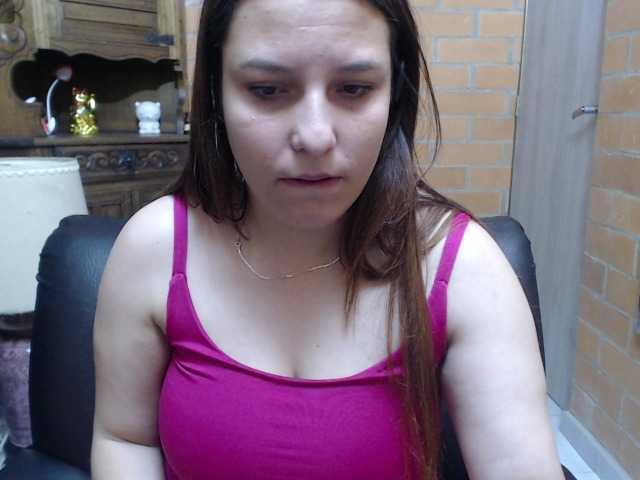 alexa-kiut's BongaCams show and profile