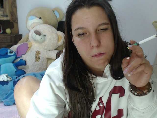 alexa-kiut's BongaCams show and profile