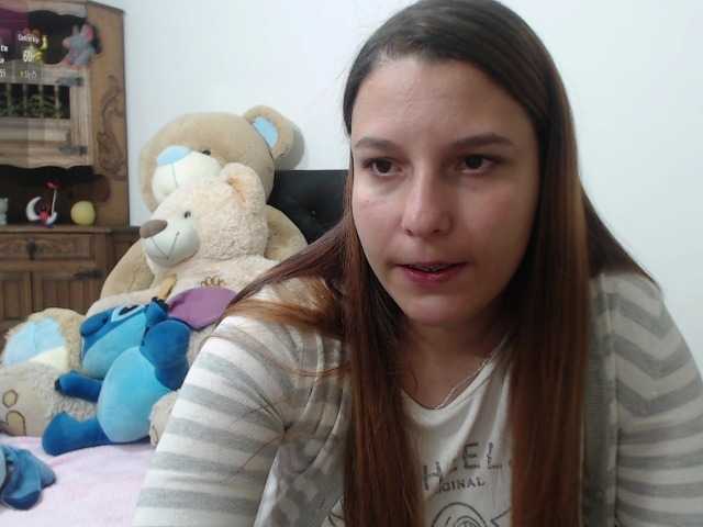 alexa-kiut's BongaCams show and profile