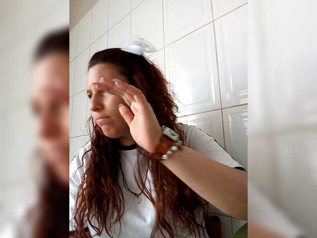 alexa-kiut's BongaCams show and profile