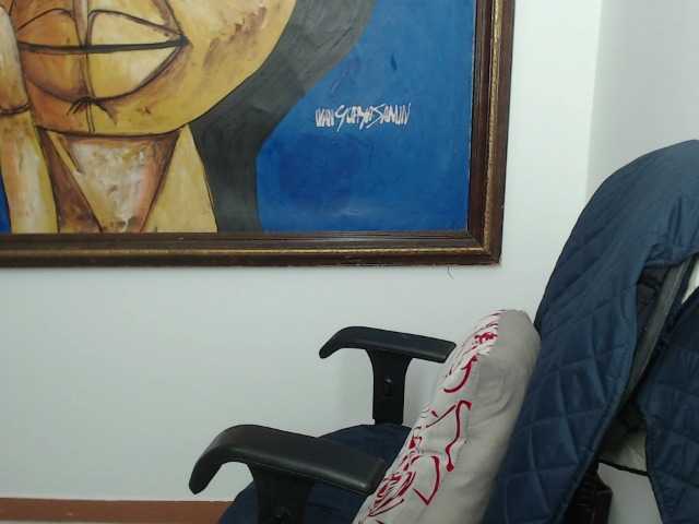 alexa-kiut's BongaCams show and profile