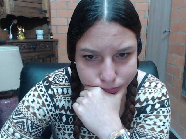 alexa-kiut's BongaCams show and profile