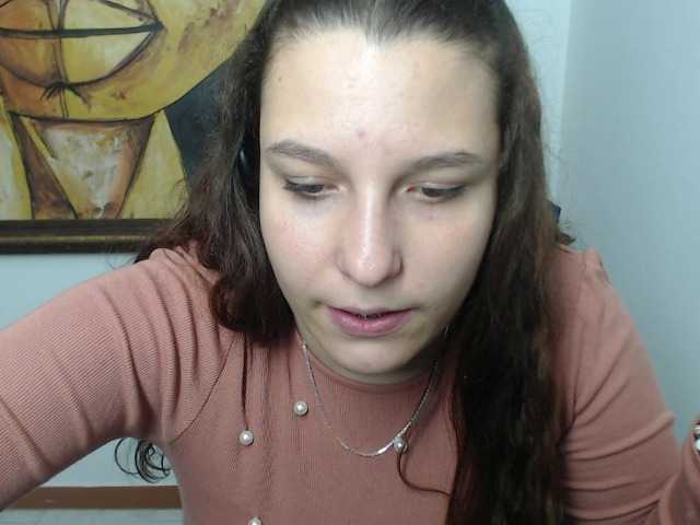 alexa-kiut's BongaCams show and profile