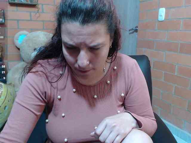 alexa-kiut alexa-kiut