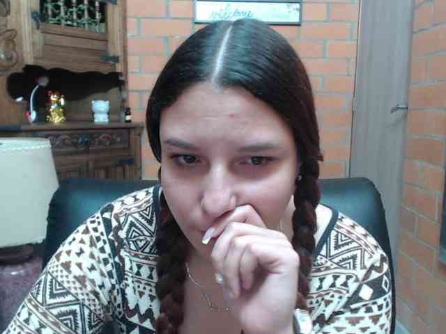 alexa-kiut alexa-kiut