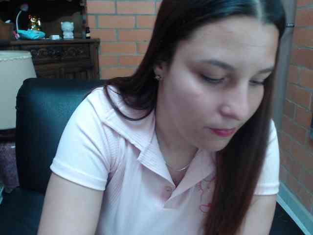 alexa-kiut alexa-kiut