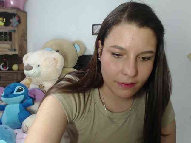 alexa-kiut alexa-kiut