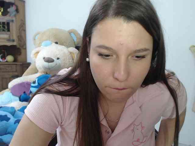 alexa-kiut alexa-kiut