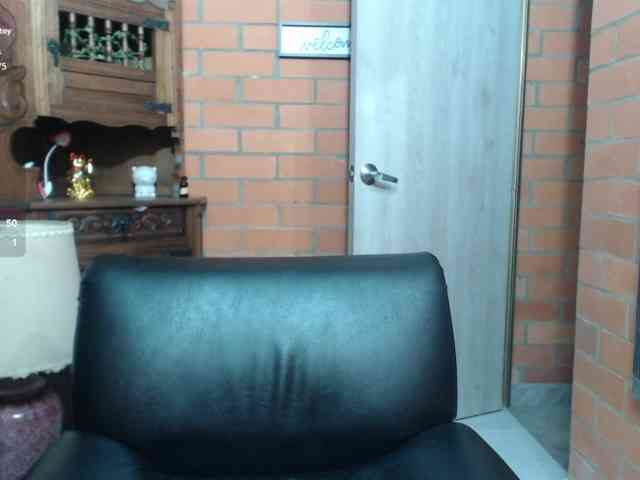 alexa-kiut alexa-kiut