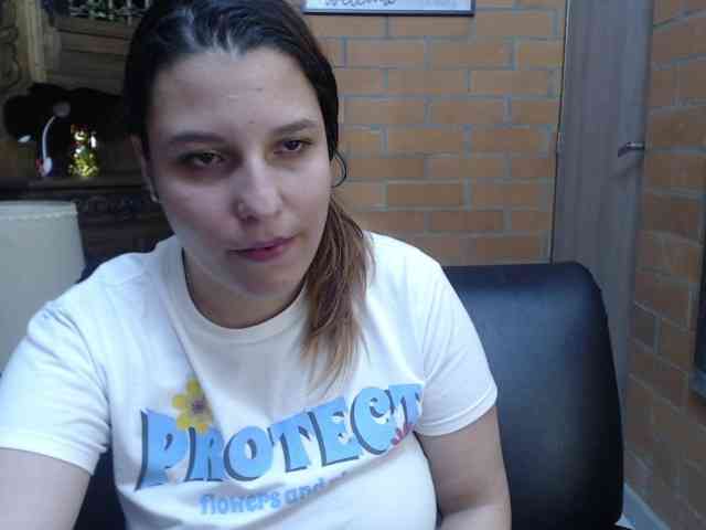 alexa-kiut alexa-kiut