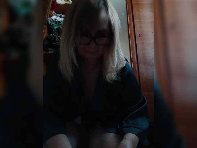 Alina1965's BongaCams show and profile