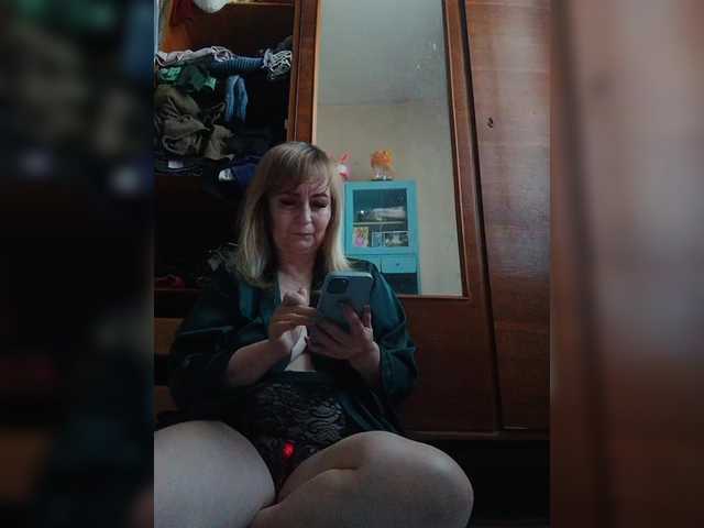 Alina1965's BongaCams show and profile