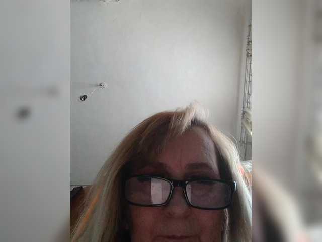 Alina1965's BongaCams show and profile