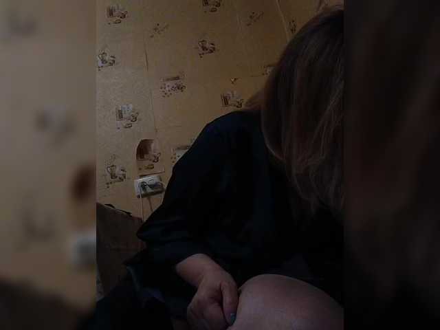 Alina1965's BongaCams show and profile