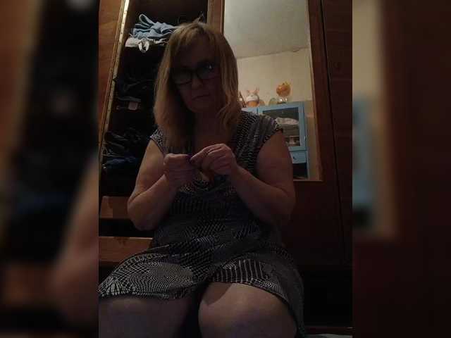 Alina1965's BongaCams show and profile