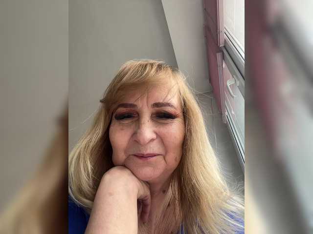 Alina1965's BongaCams show and profile