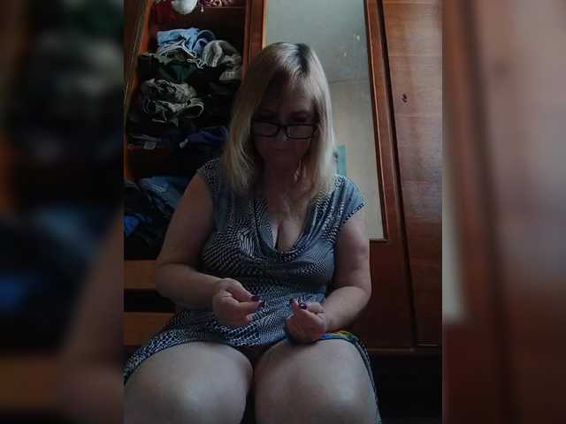 Alina1965's BongaCams show and profile