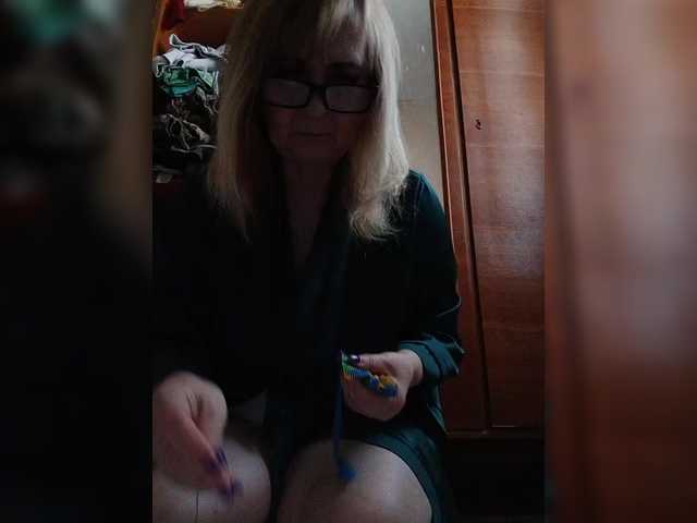 Alina1965's BongaCams show and profile