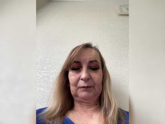 Alina1965's BongaCams show and profile