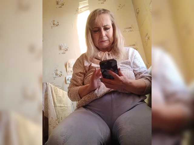 Alina1965's BongaCams show and profile