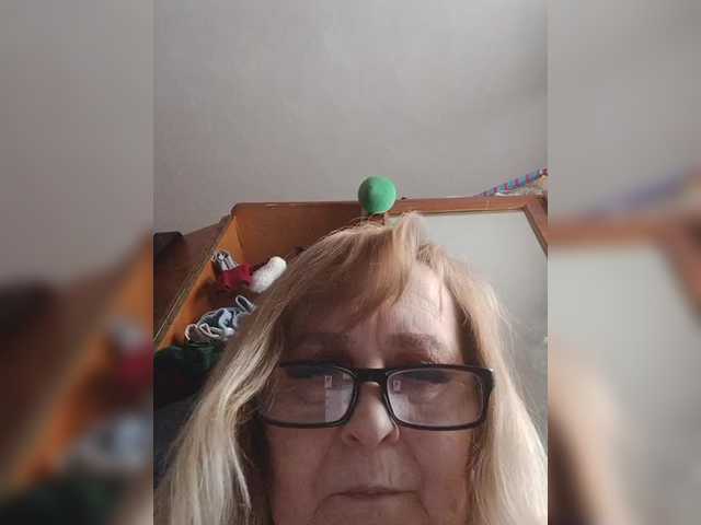 Alina1965's BongaCams show and profile