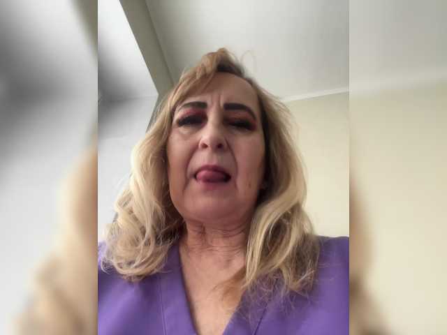 Alina1965's BongaCams show and profile