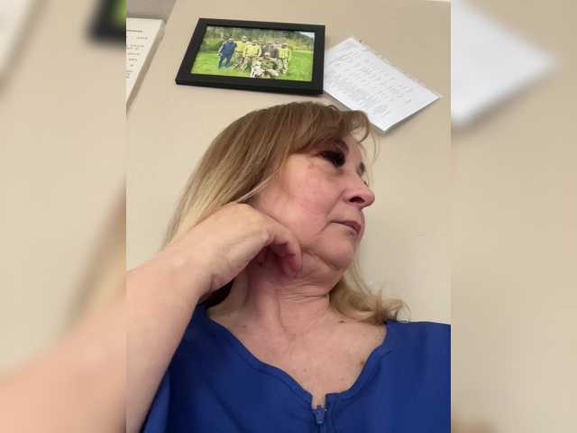 Alina1965's BongaCams show and profile