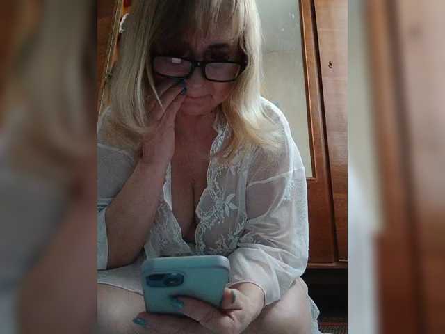 Alina1965's BongaCams show and profile