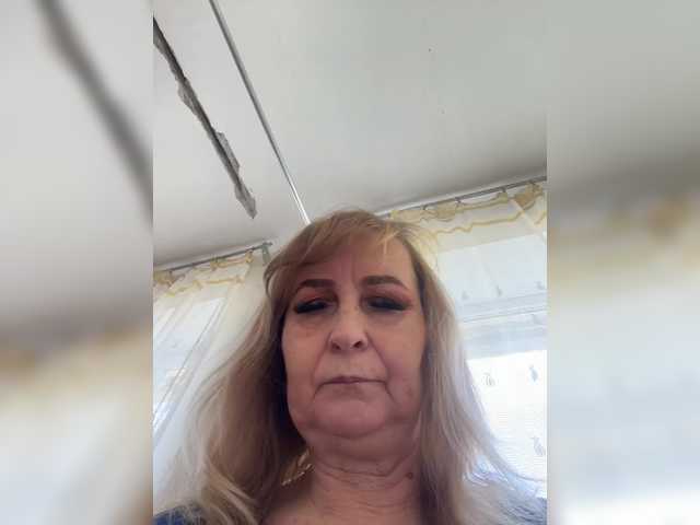 Alina1965's BongaCams show and profile