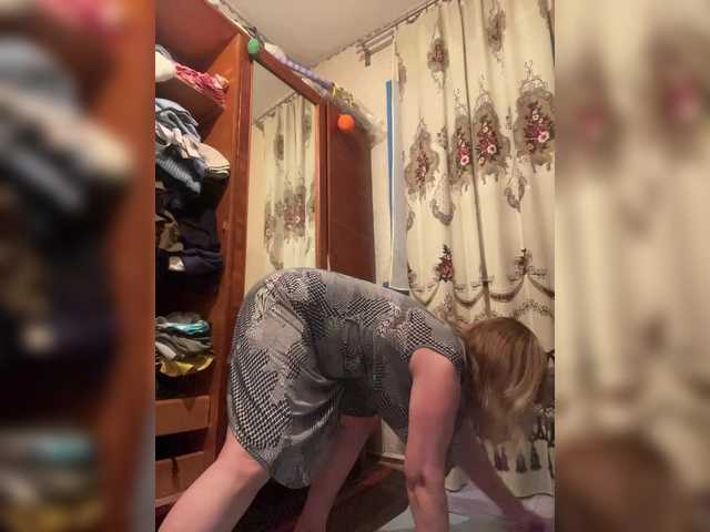 Alina1965's BongaCams show and profile