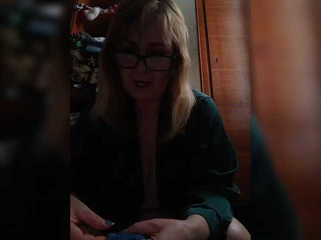 Alina1965's BongaCams show and profile