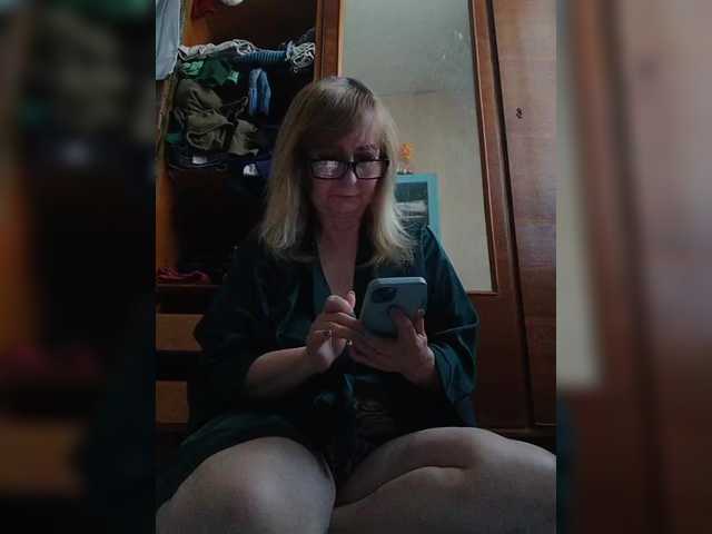 Alina1965's BongaCams show and profile