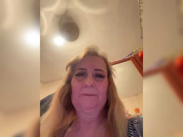 Alina1965's BongaCams show and profile