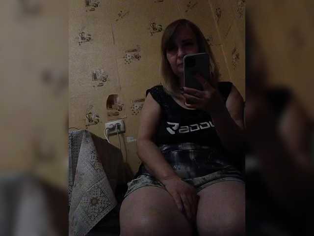 Alina1965's BongaCams show and profile