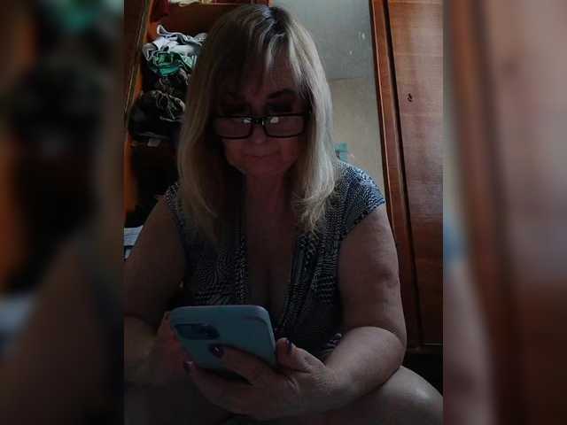 Alina1965's BongaCams show and profile