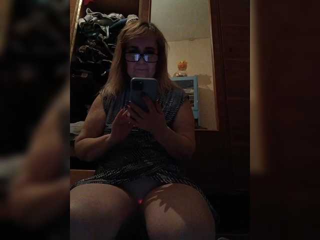 Alina1965's BongaCams show and profile