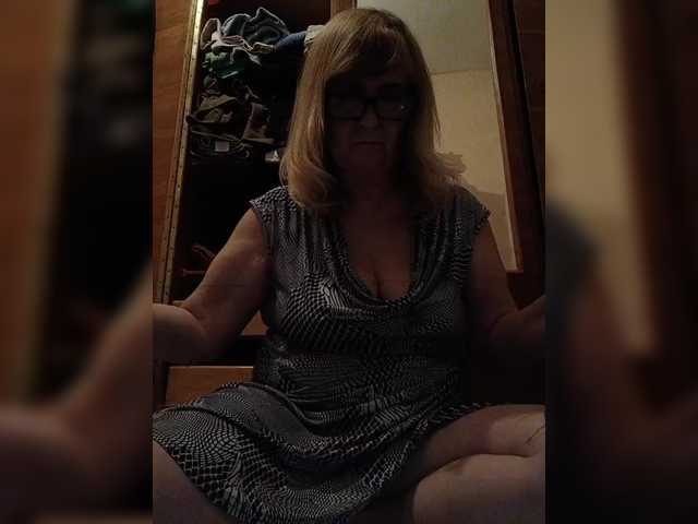 Alina1965's BongaCams show and profile