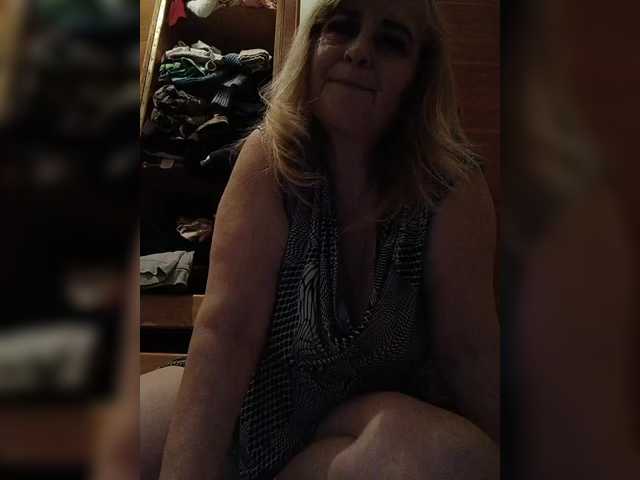 Alina1965's BongaCams show and profile