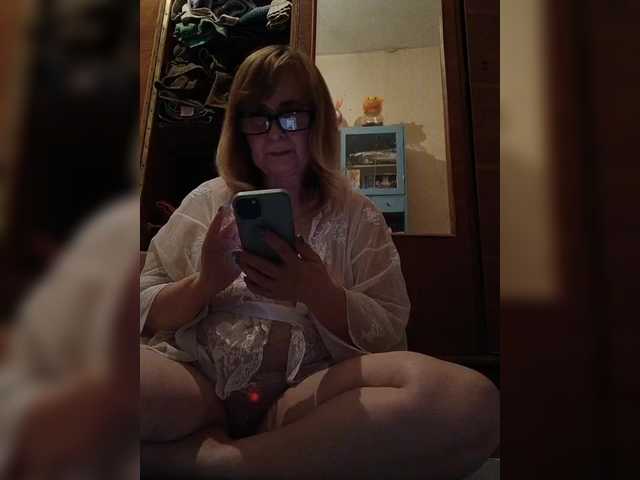 Alina1965's BongaCams show and profile