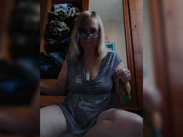 Alina1965's BongaCams show and profile