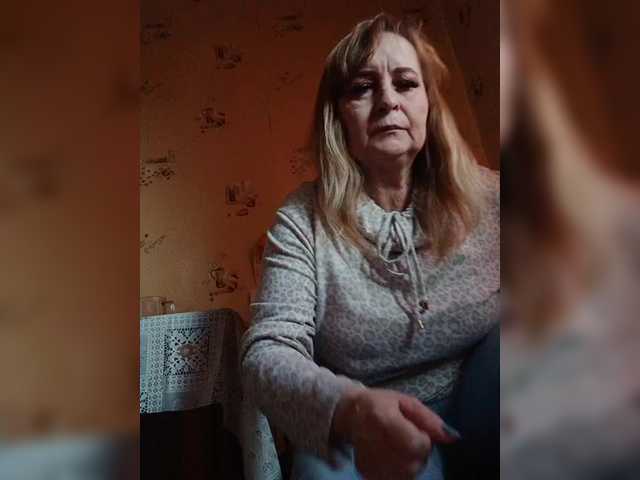 Alina1965's BongaCams show and profile