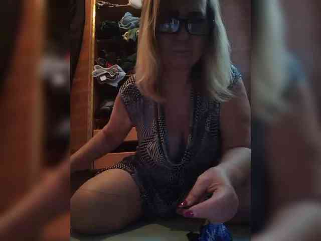 Alina1965 Live Webcam on BongaCams